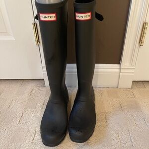 Hunter boots size nine